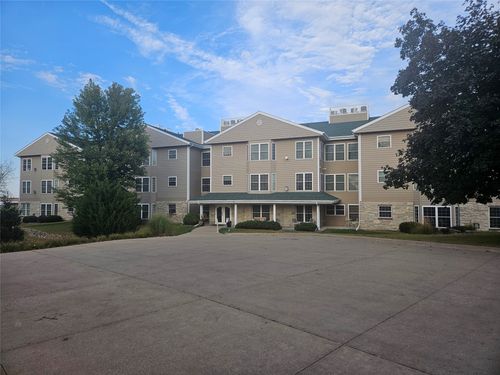 u204-711 16th Ave, Grinnell, IA, 50112-1169 | Card Image