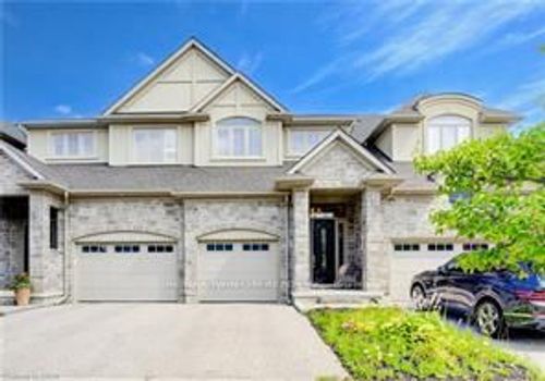 140 Oak Park Dr, Waterloo, ON, N2K0B3 | Card Image