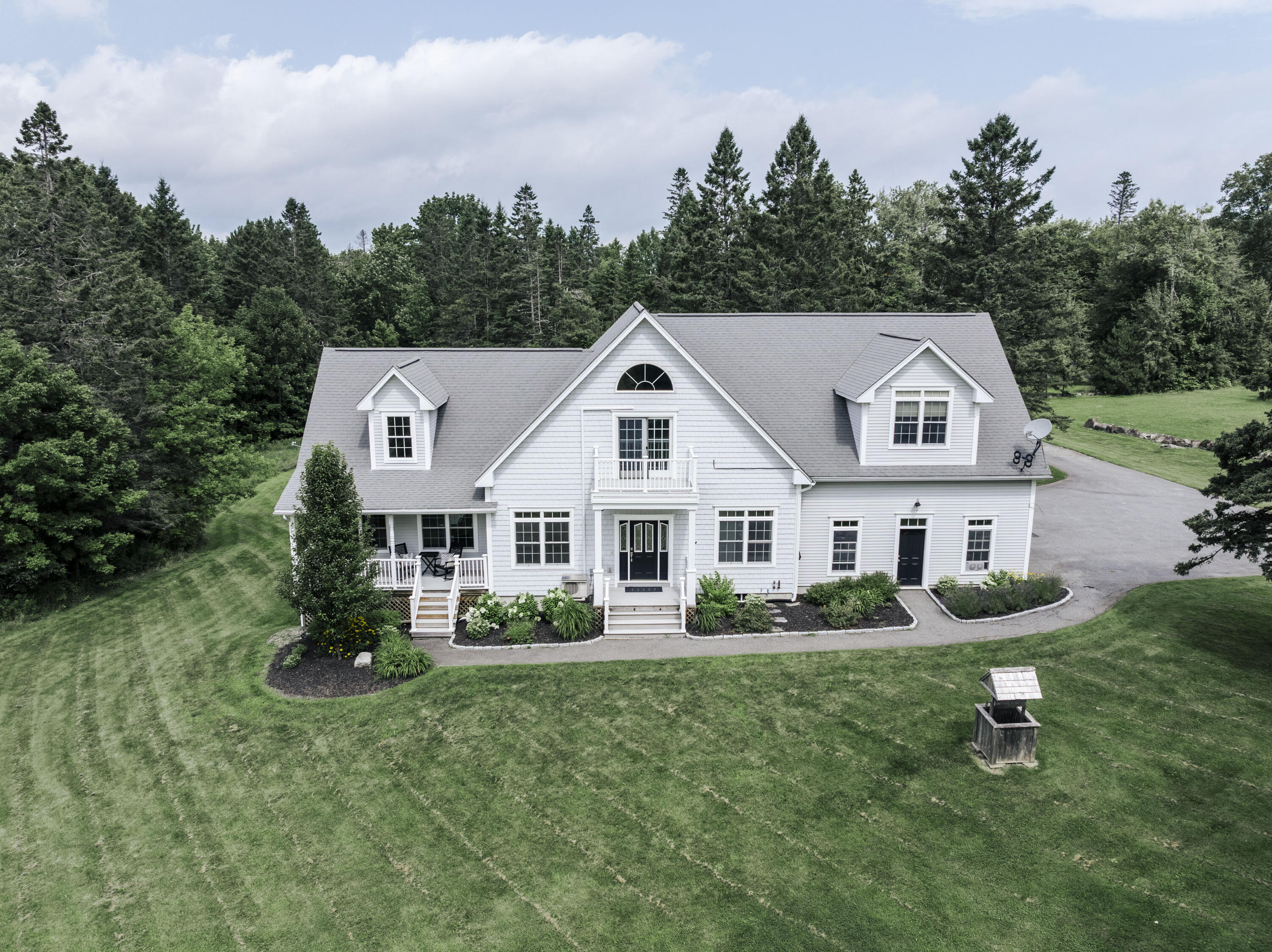 Blackstream Rd, Hermon, ME 04401