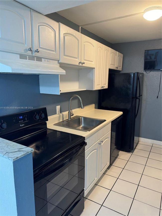 APT-602 - 1251 Ne 108 Th St, Condo with 2 bedrooms, 2 bathrooms and null parking in Miami FL | Image 9