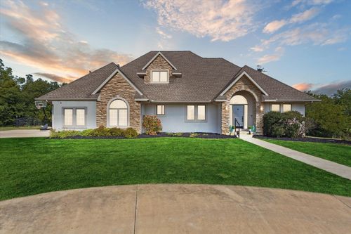 638 W Cedarville Rd, Freeport, IL, 61032-9155 | Card Image