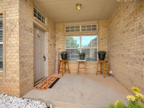 404 S Pointe Ln, Mustang, OK, 73064-4324 | Card Image