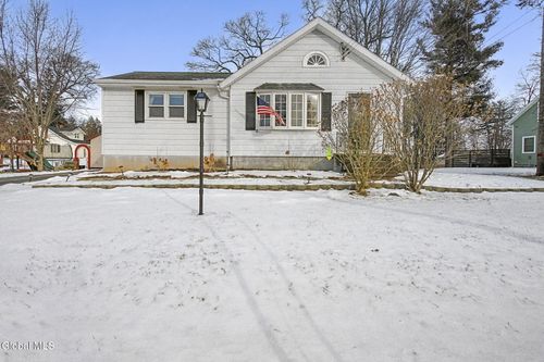 7 Groveland Ave, Rotterdam, NY, 12306-5210 | Card Image