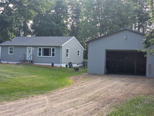 1706 Peterson Ave, Eau Claire, WI, 54703-8731 | Card Image