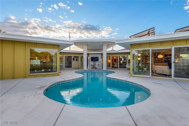 3586 Spencer St, House other with 3 bedrooms, 3 bathrooms and null parking in Las Vegas NV | Image 44