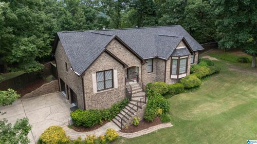 5785 Meadowview Dr, TRUSSVILLE, AL, 35173-2277 | Card Image