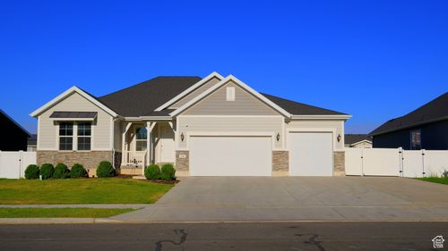2444 N Stanley Crane Dr, Clinton, UT, 84015-6105 | Card Image