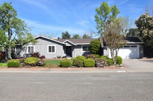 5443 Aris Way, Carmichael, CA, 95608-2103 | Card Image