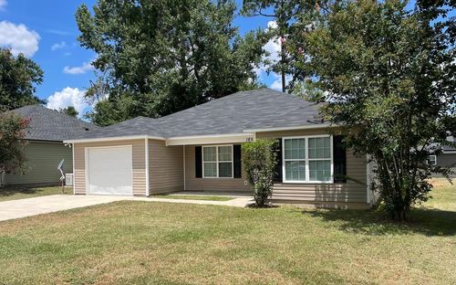 1852 Chestnut Dr, Valdosta, GA, 31602-7031 | Card Image