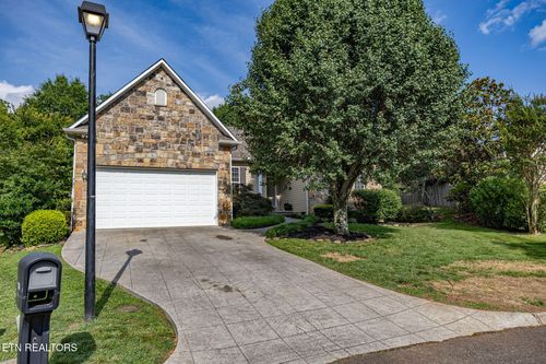 7101 Ashburton Dr, Knoxville, TN, 37909-3730 | Card Image