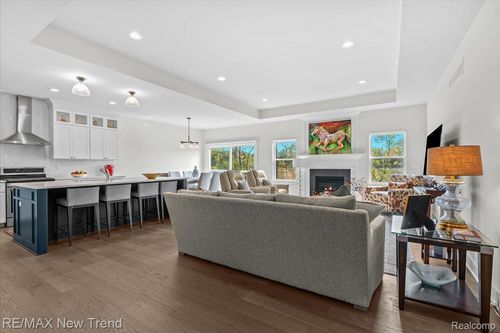 7841 Trailside Court, West Bloomfield Charter Township, MI, 48323 | Card Image