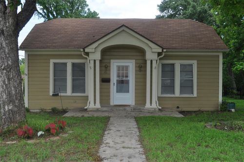 701 Clinton St, Brenham, TX, 77833-3791 | Card Image