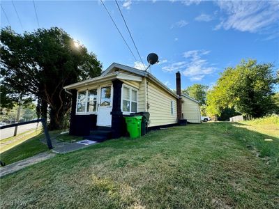 1325 Walnut Road Se, House other with 1 bedrooms, 1 bathrooms and null parking in Massillon OH | Image 1