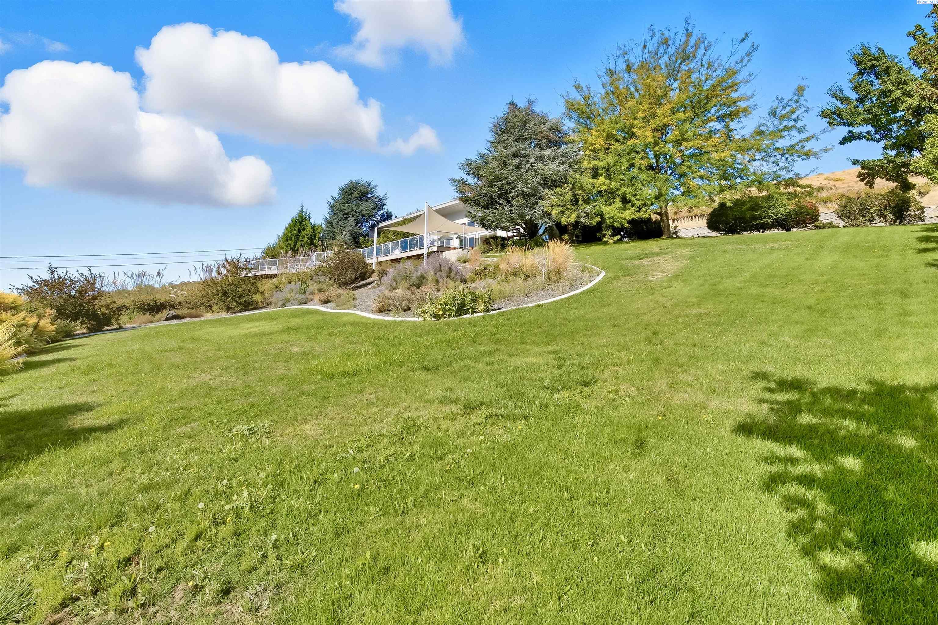 Residential in West Richland 3