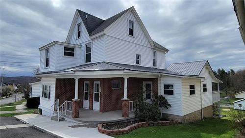 216 W Main St, Stoystown, PA, 15563-5922 | Card Image