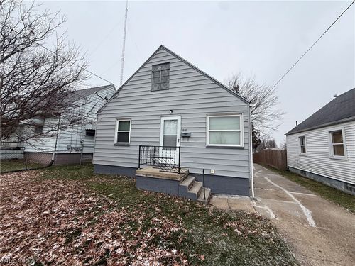 868 Cameron Ave, Youngstown, OH, 44502-2209 | Card Image