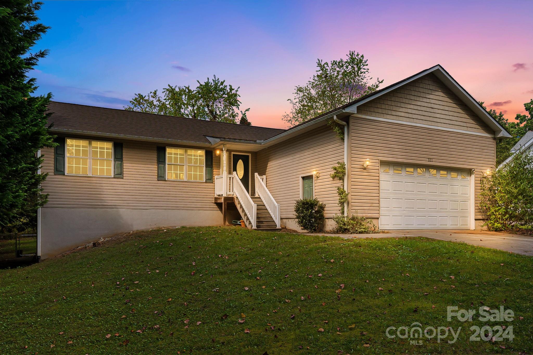 Birch Ln, Arden, NC 28704