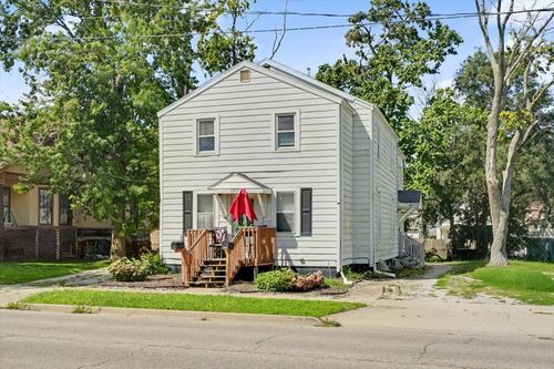 1207 S Main St, Bloomington, IL, 61701-6755 | Card Image