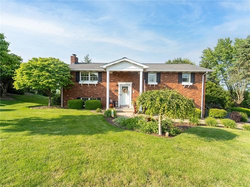 339 Virginia Cir, Uniontown, PA, 15401-8918 | Card Image