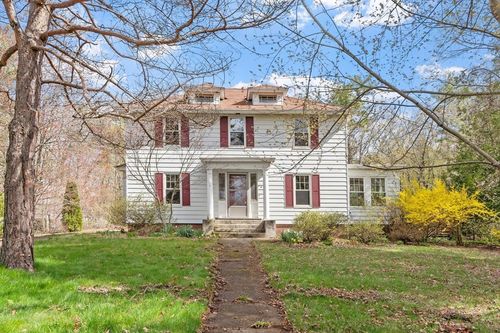 884 Main St, Holden, MA, 01520-1807 | Card Image