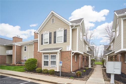 unit-121-3324 Lenox Village Dr, Fairlawn, OH, 44333-4445 | Card Image