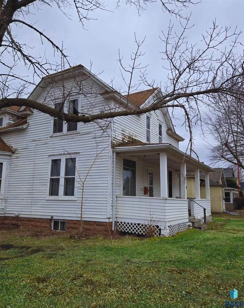 210 W 2nd Ave Avenue, Flandreau, SD, 57028 | Card Image