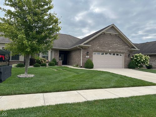 4051 Melbourne Dr, Columbus, IN, 47203-8351 | Card Image