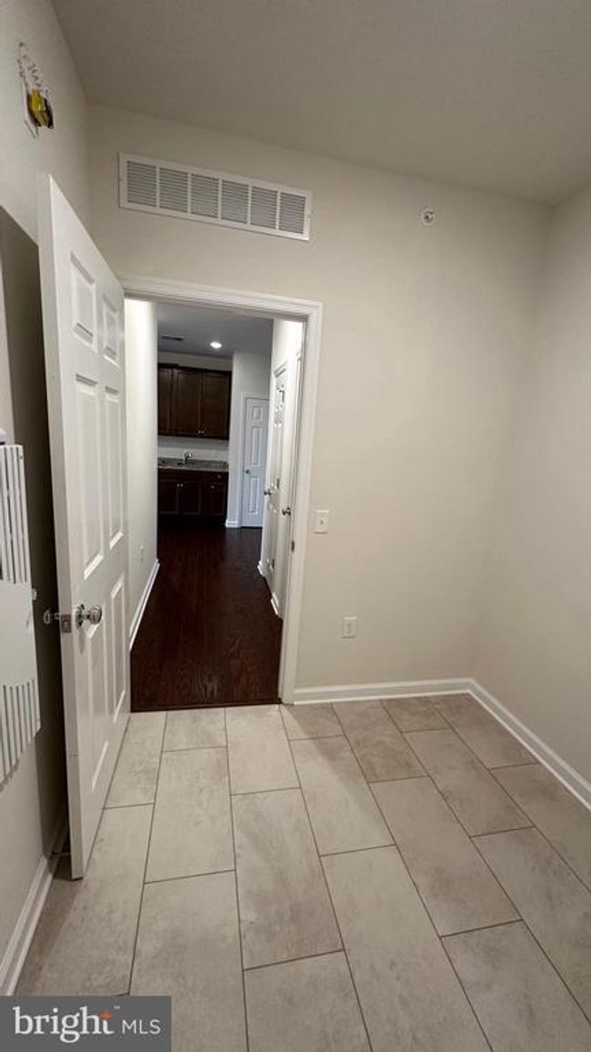 405 - 1 Culvert Dr, Condo with 2 bedrooms, 1 bathrooms and null parking in WEST WINDSOR NJ | Image 35