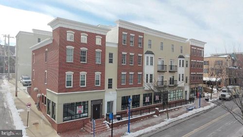 201-134 Bridge St, PHOENIXVILLE, PA, 19460-5423 | Card Image