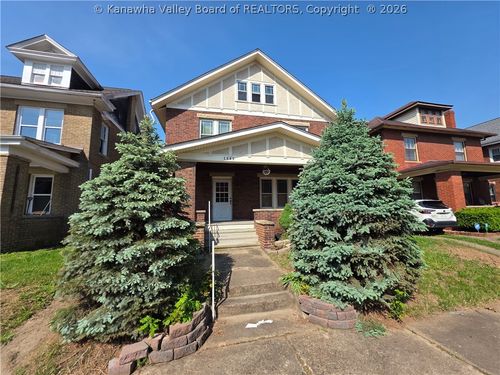 1343 13th St, Huntington, WV, 25701-4008 | Card Image