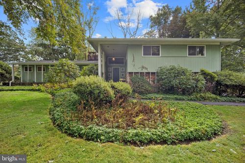 1911 Woodland Dr, YARDLEY, PA, 19067-3103 | Card Image