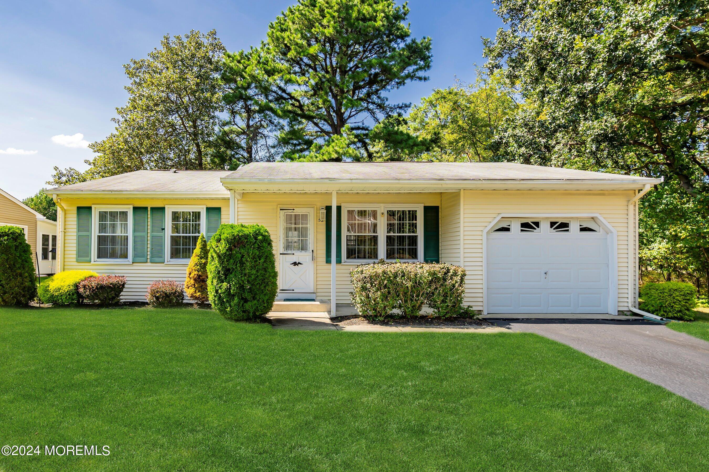 Keene St, Whiting, NJ 08759