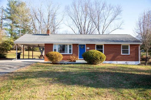 909 Morgan St, Bedford, VA, 24523-3515 | Card Image