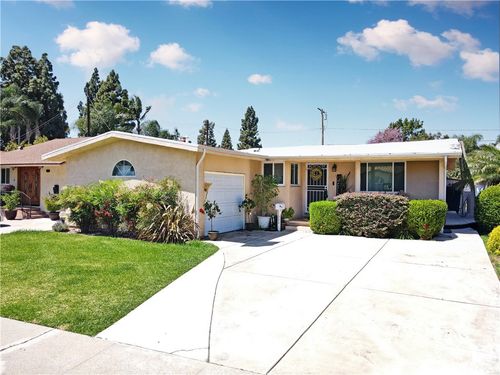 11003 Pangborn Ave, Downey, CA, 90241-4041 | Card Image