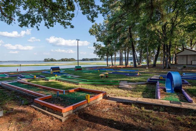 Mini golf course | Image 45