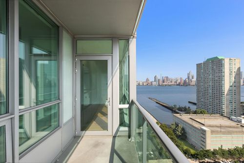 2303-20 Newport Pkwy, Jersey City, NJ, 07310-2309 | Card Image