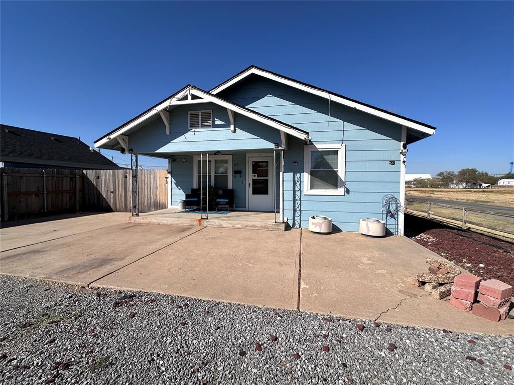 Crain St, Altus, OK 73521