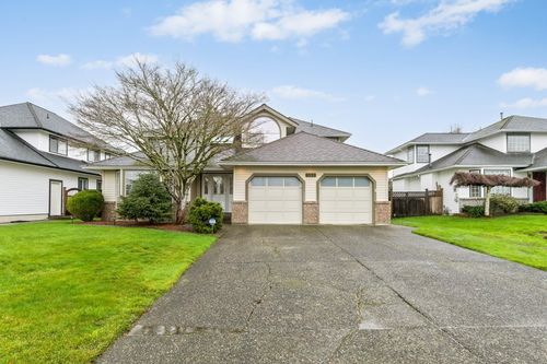 4552 217a St, Langley, BC, V3A9B9 | Card Image