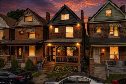 39 Fairleigh Ave N, Hamilton, ON, L8L6H1 | Card Image