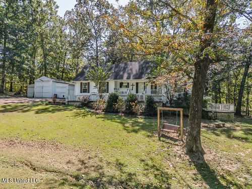 8172 Eureka Rd, Courtland, MS, 38620-9515 | Card Image