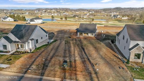 1700 Black Bear Cir, Loudon, TN, 37774-2246 | Card Image