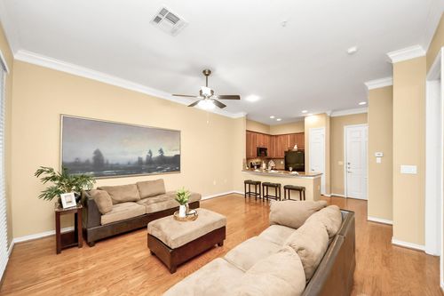 118-2400 Mccue Rd, Houston, TX, 77056-5111 | Card Image