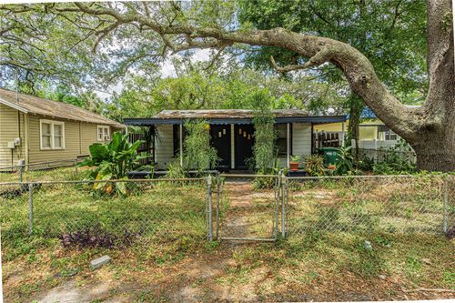 10704 N Annette Ave, Tampa, FL, 33612-6833 | Card Image