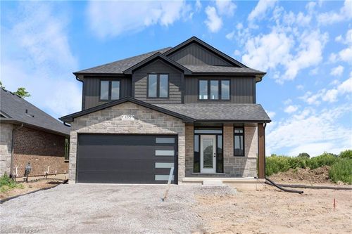 135 Craddock Blvd, Jarvis, ON, N0A1J0 | Card Image