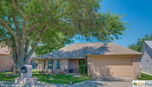 3828 Hunters Gln, Schertz, TX, 78108-2218 | Card Image