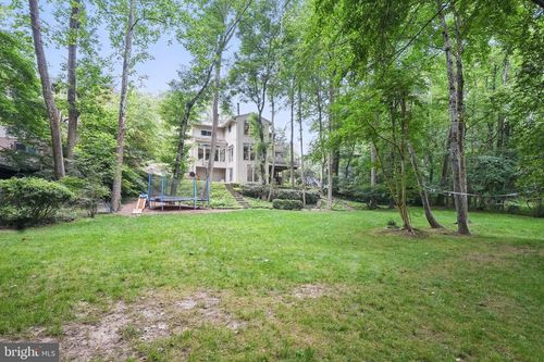 1406 Colleen Ln, MCLEAN, VA, 22101-3104 | Card Image