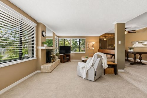212-15313 19 Ave, Surrey, BC, V4A1X6 | Card Image