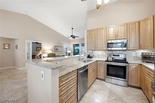 201-2555 Aspen Creek Ln, NAPLES, FL, 34119-7940 | Card Image