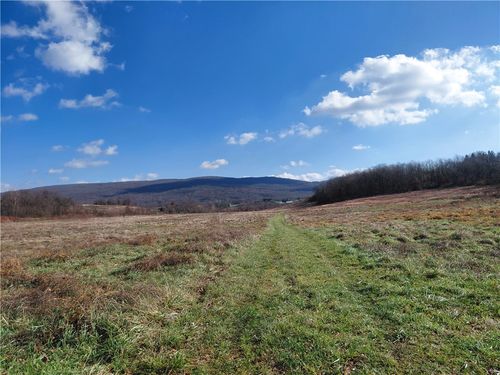 1 Christ'S Lane, Unity Twp, PA, 15650 | Card Image