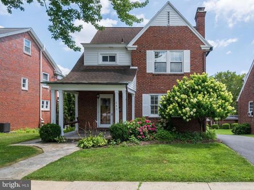 448 Gregg St, SHILLINGTON, PA, 19607-1332 | Card Image